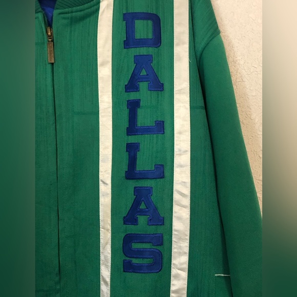 MITCHELL & NESS Dallas Mavericks HARDWOOD TRACK JACKET - Picture 3 of 10